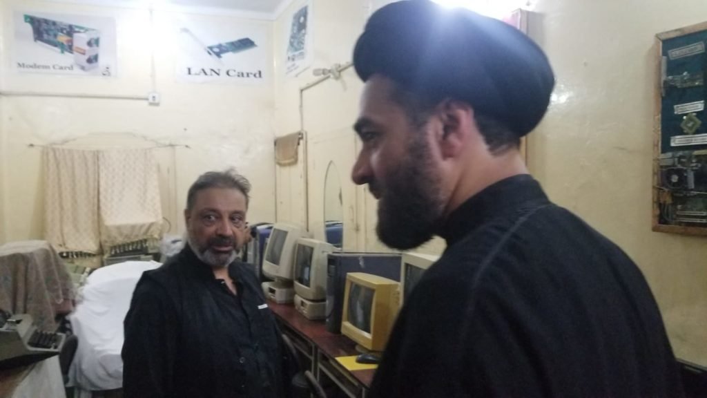 Guests visit the Computer Learning Institute